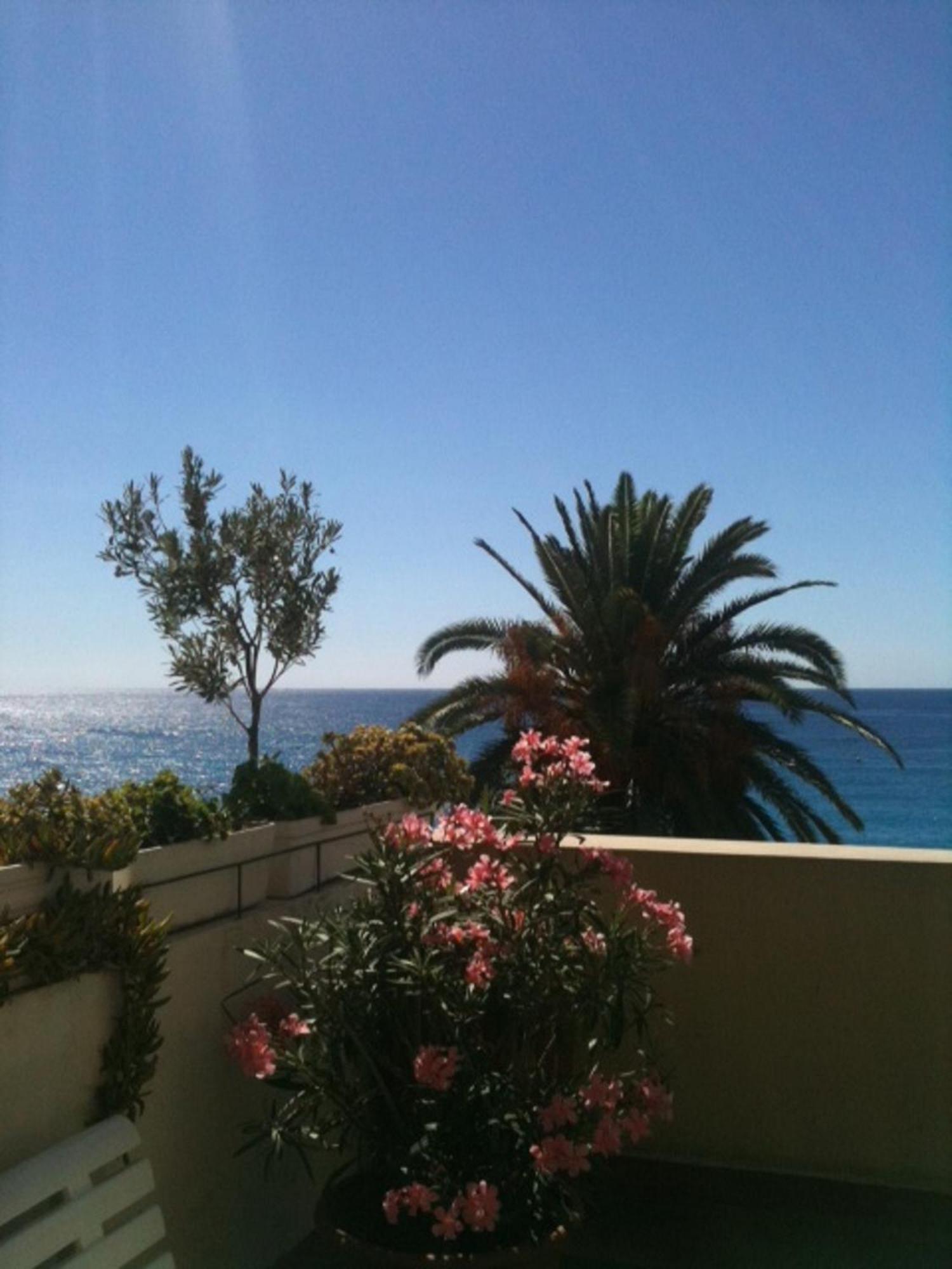 Hotel Cresp Nice Bagian luar foto