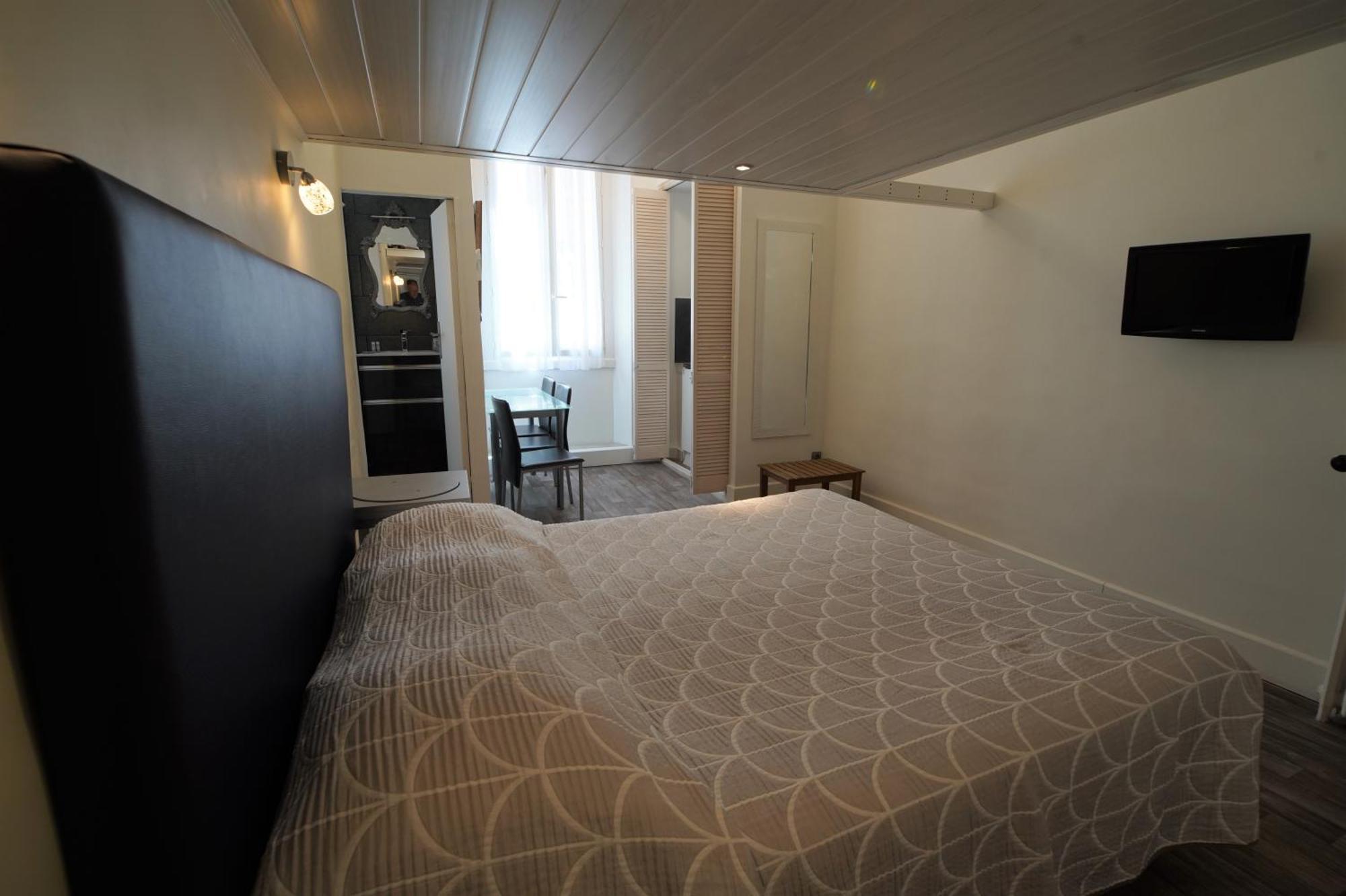 Hotel Cresp Nice Ruang foto