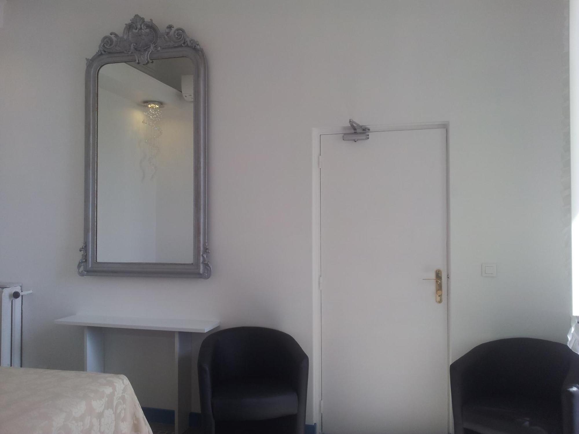 Hotel Cresp Nice Ruang foto